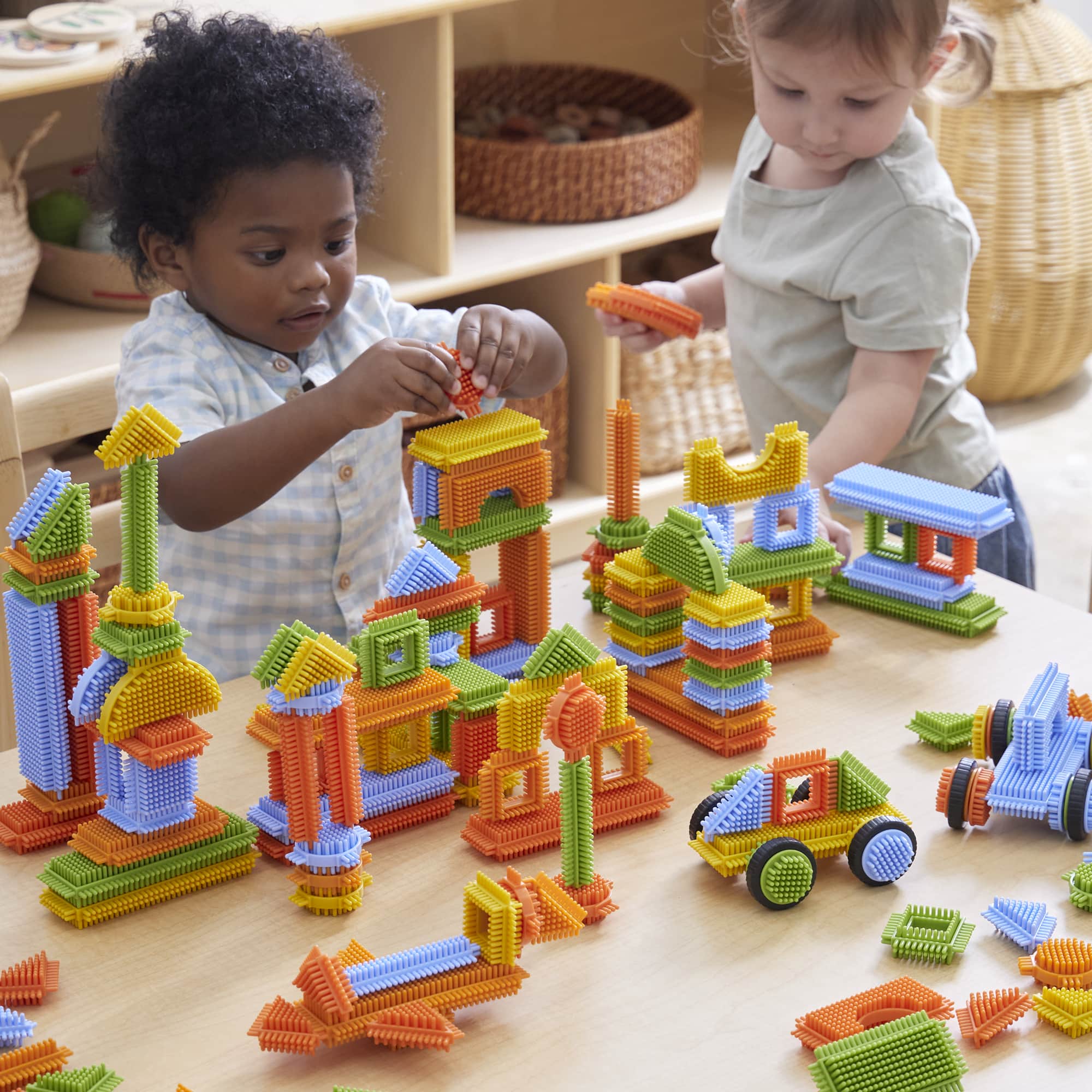 Snap and Stack Thistle Blocks Set - 220 pieces