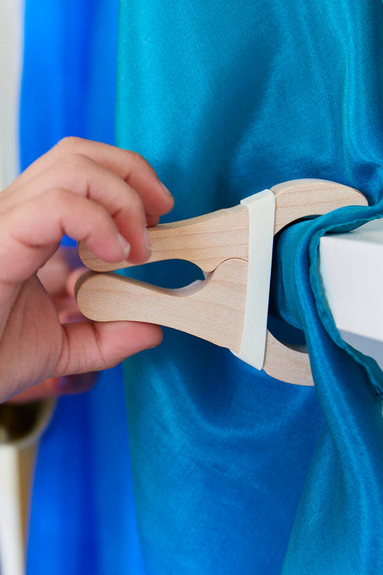 Sarah's Silks Fort Kit