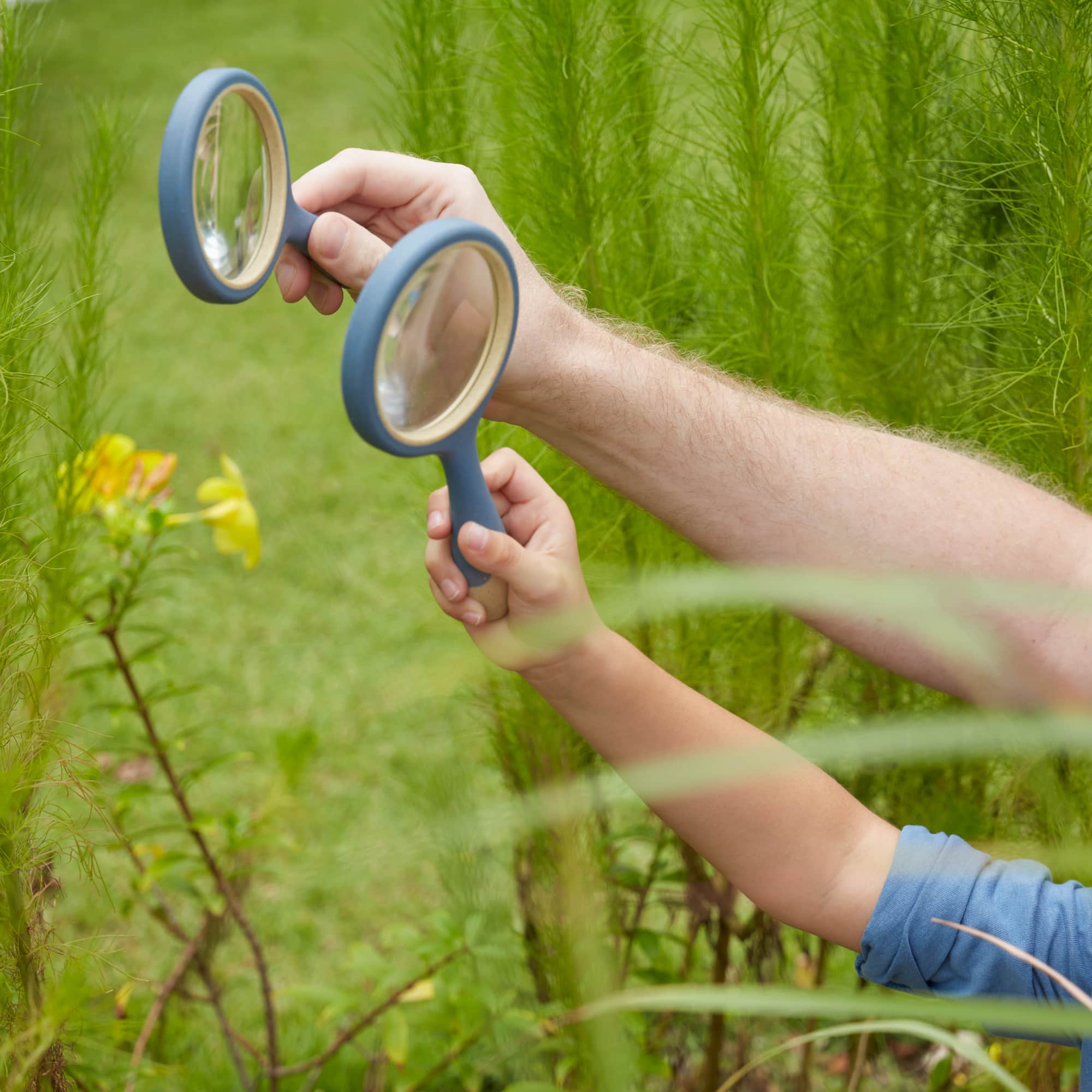 All-Weather Magnifying Glass - Set of 4